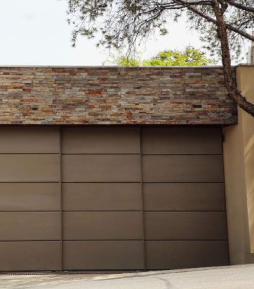 porte de garage sectionnel marron
